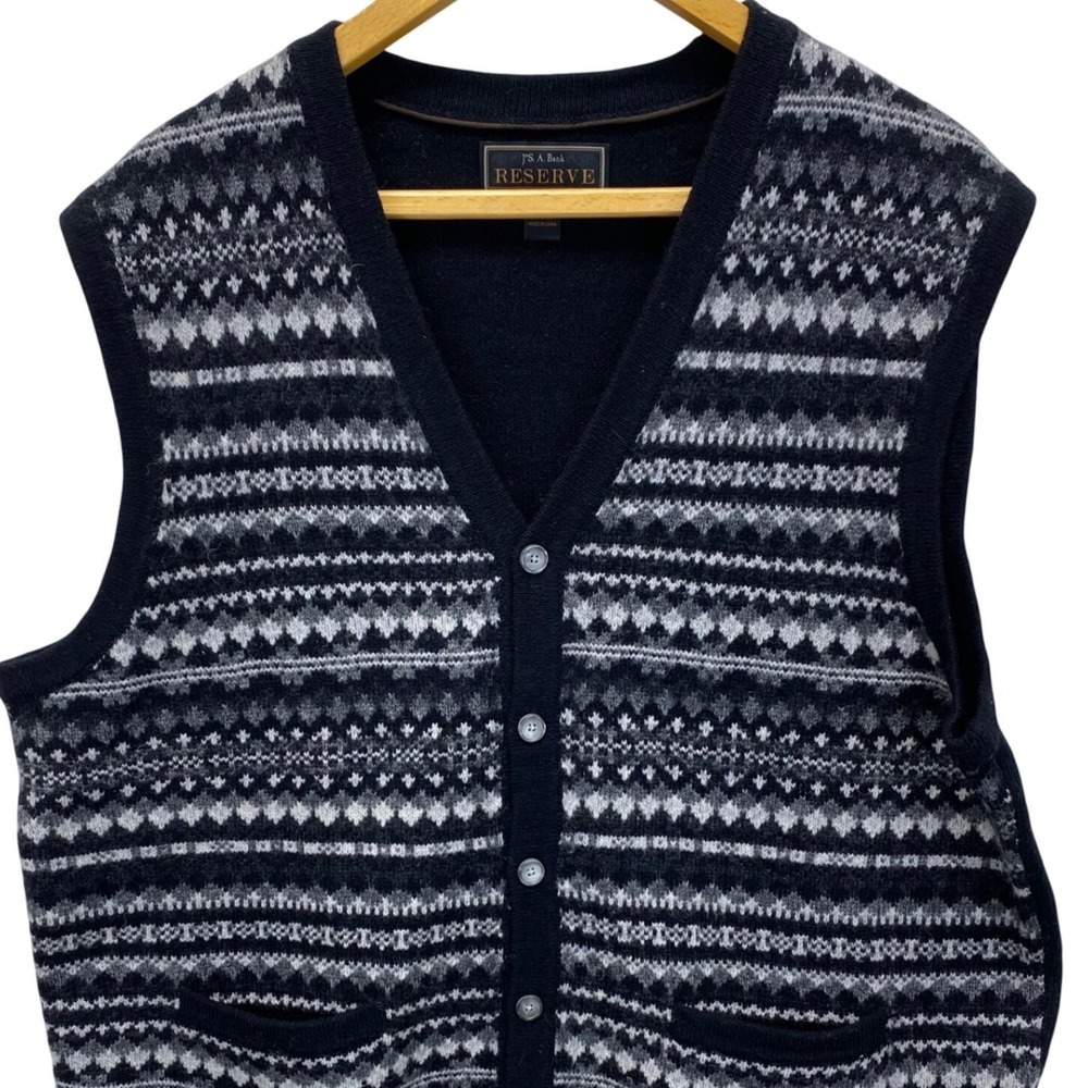 JOS A Bank Reserve Mens Fair Isle Knit Vest Sweater V-Neck Pockets XL Wool Nylon
